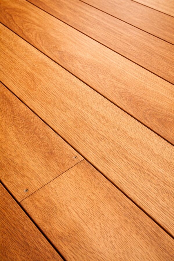 DETALLE IROKO